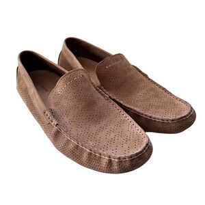 Men’s UGG 10.5M Brown Perforated Loafers